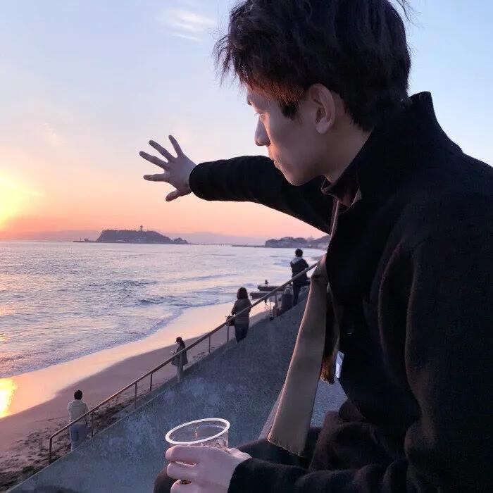 有没有男生用的积极向上又逼格高的头像? - 知乎