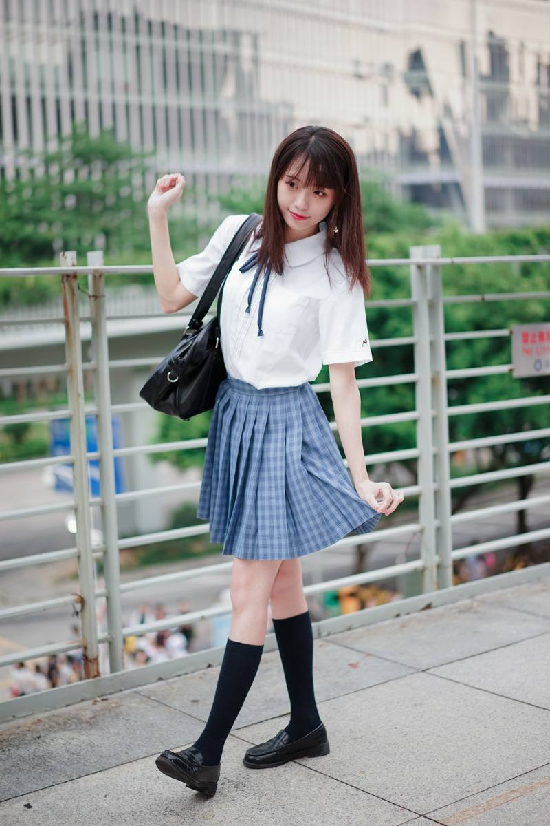 jk 制服适合什么样的发型? - 知乎