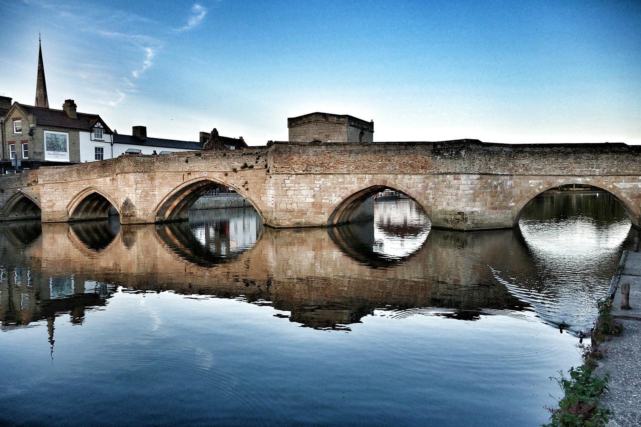 1. 剑桥郡区位解析