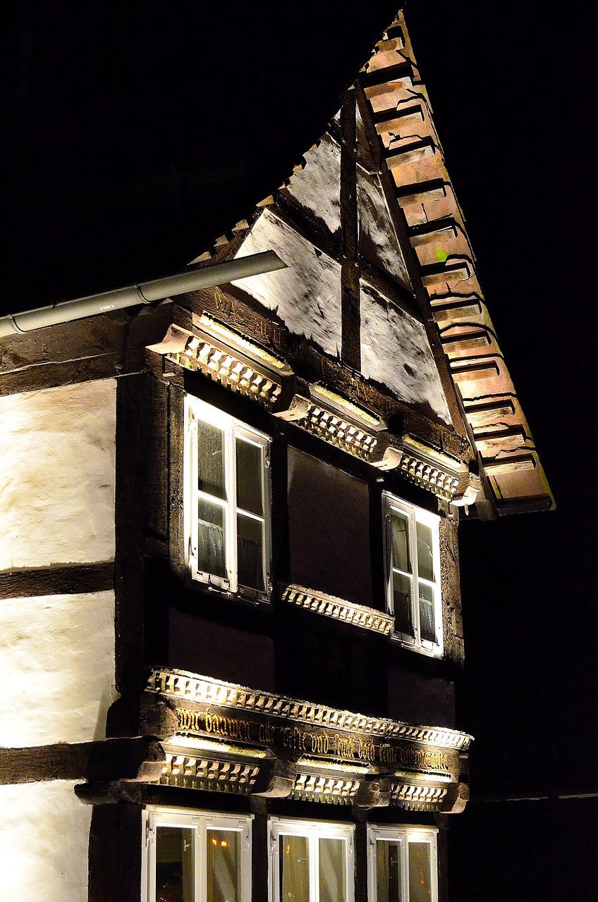 轨道射灯怎么吊装