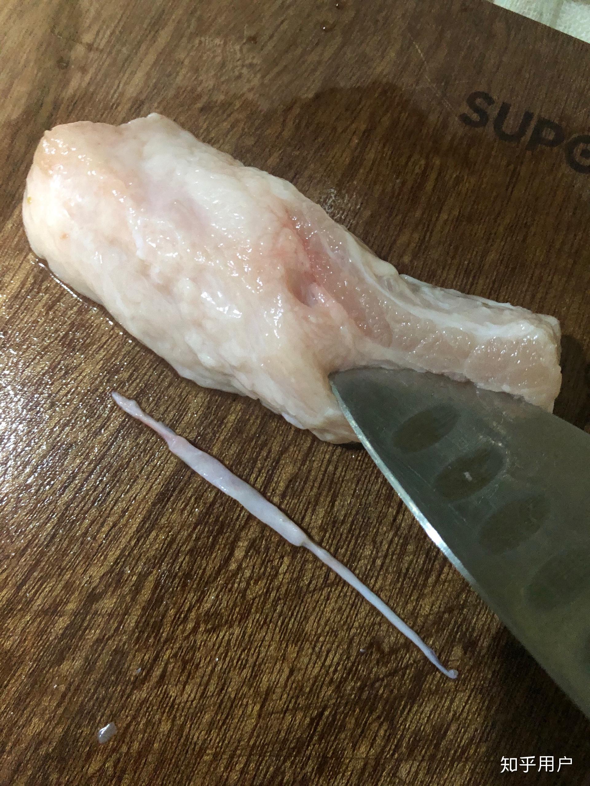 猪肉脂肪里有洞,能抽出来一条线状的东西?那是啥? - 知乎