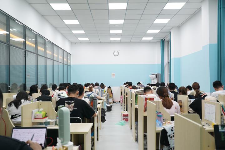 寄宿式考研学校的环境+氛围是什么样的？ - 知乎
