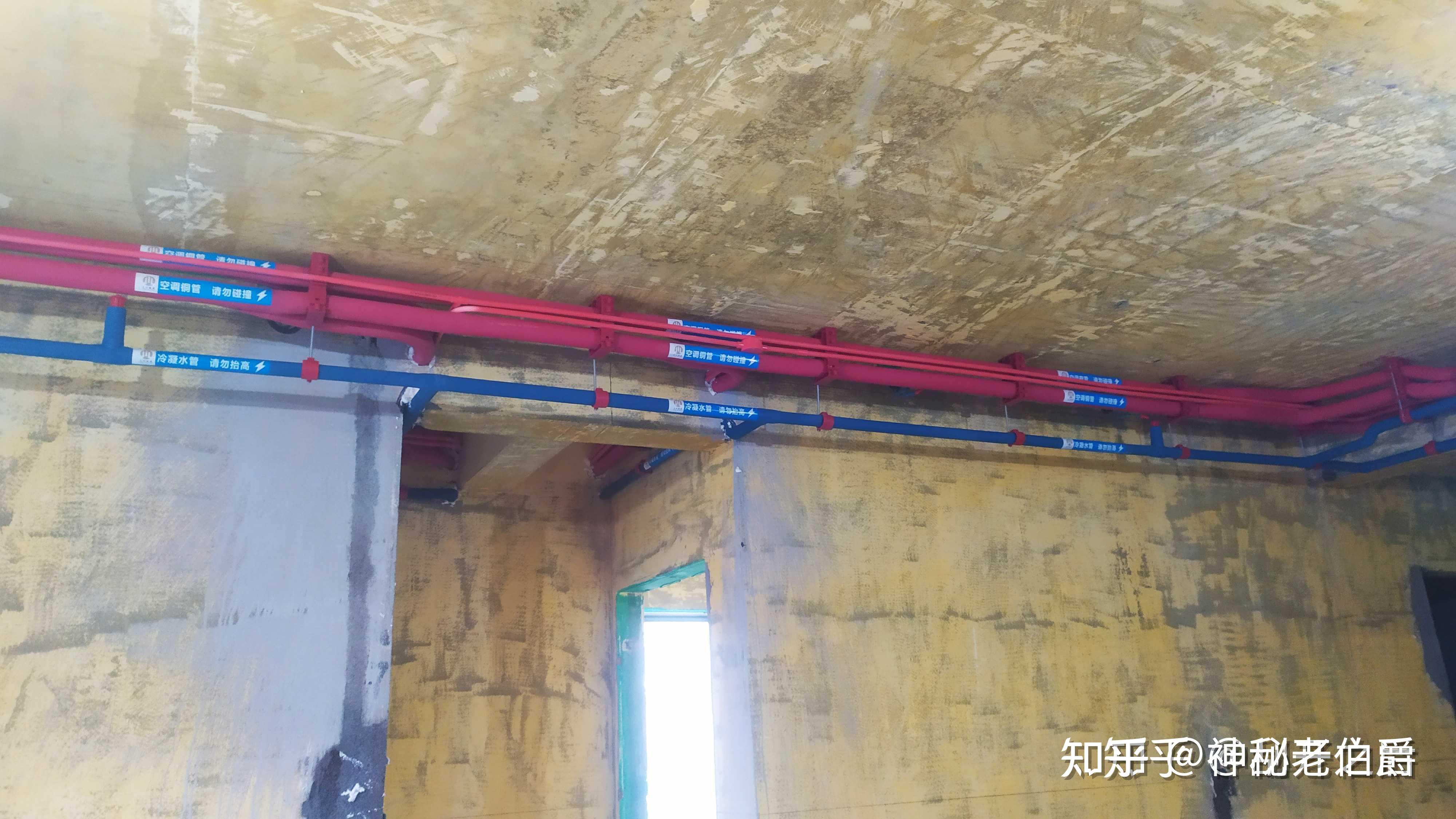 家里中央空调冷媒管这样安装是否可行