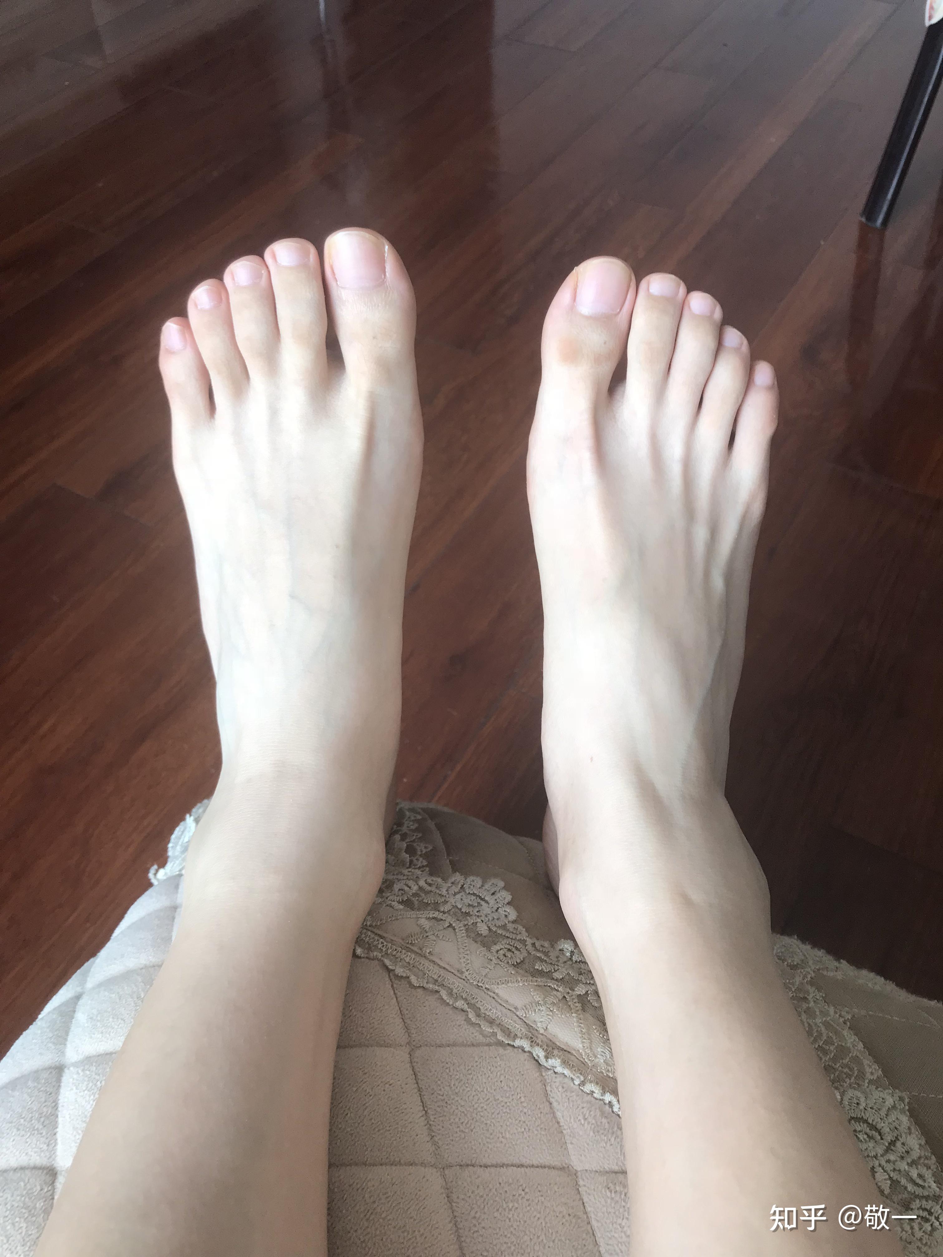 女孩子到底什么样的脚才好看? - 知乎