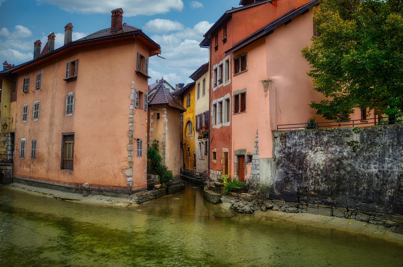 户型布局是否优