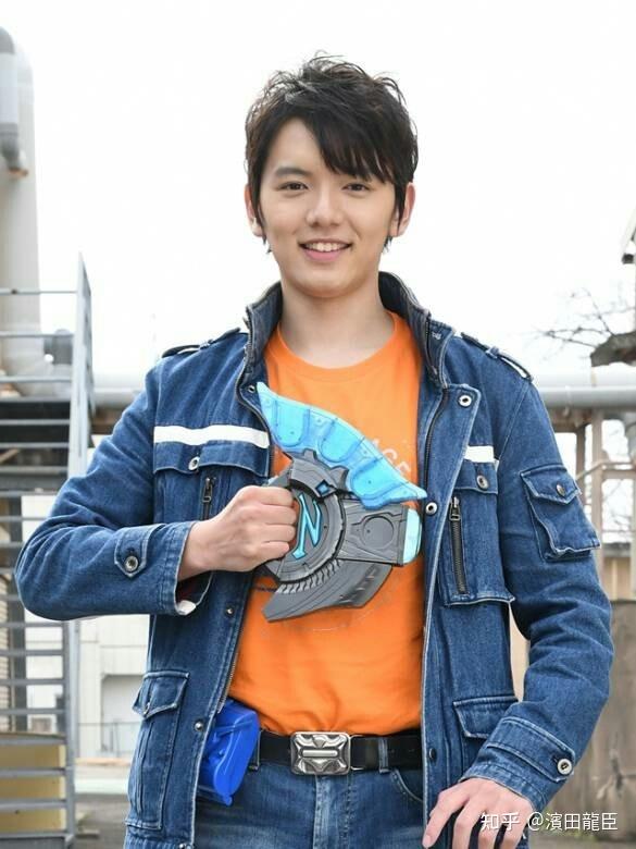 如何评价滨田龙臣在电视剧泽塔奥特曼中的表现