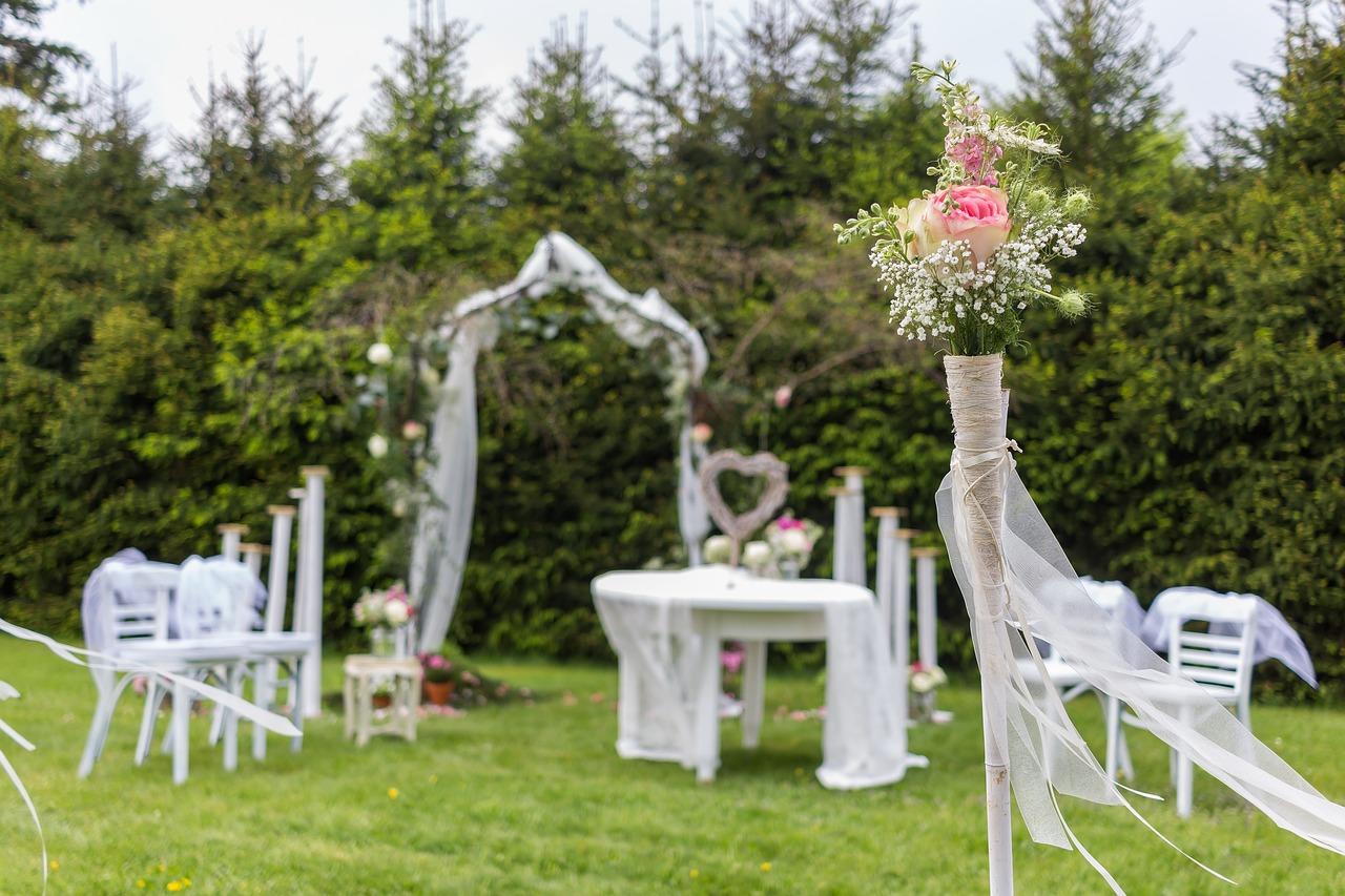 2. 豪华精装设计