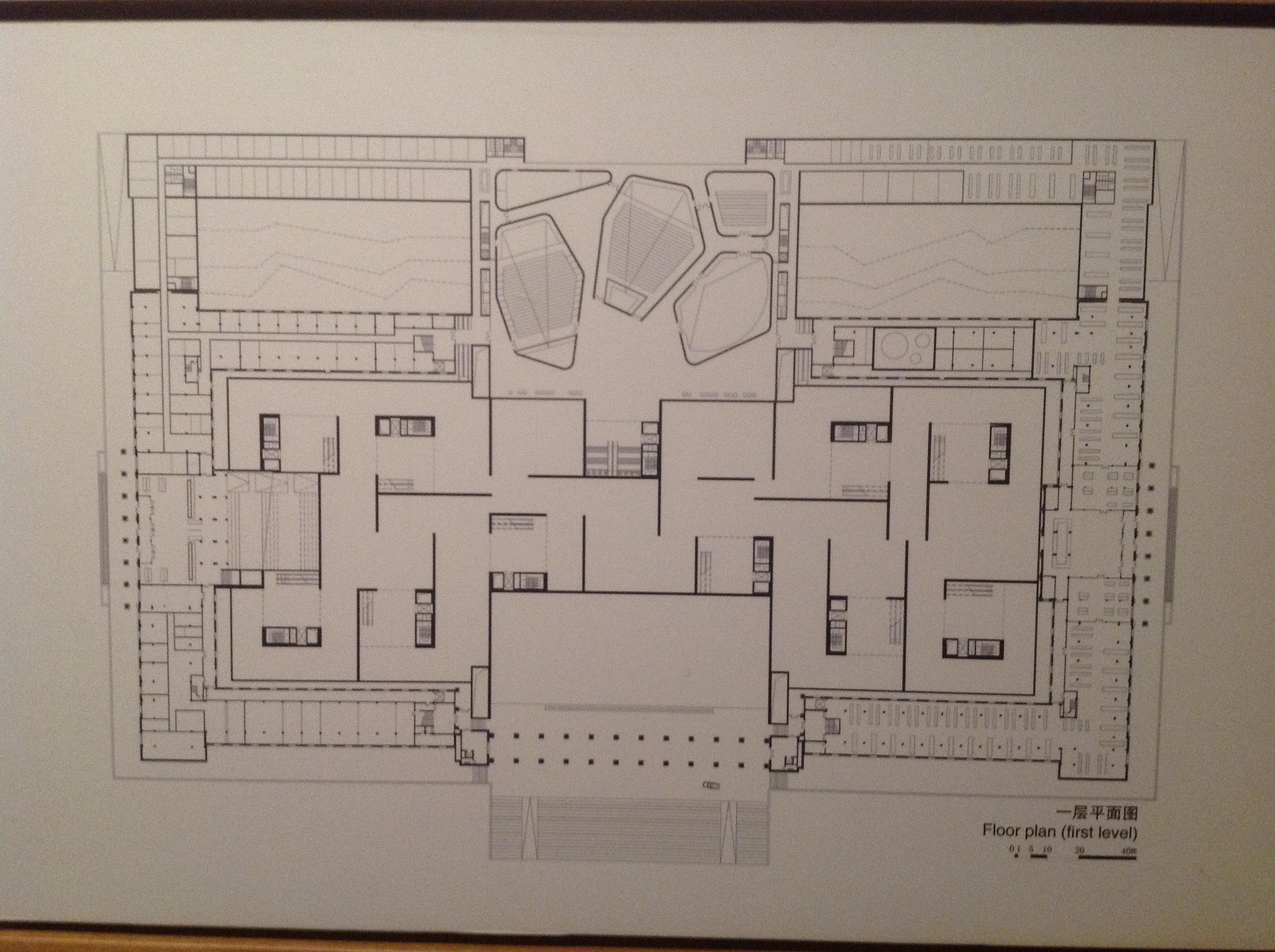 如何评价中国国家博物馆的改扩建建筑设计,空间设计和展陈设计?