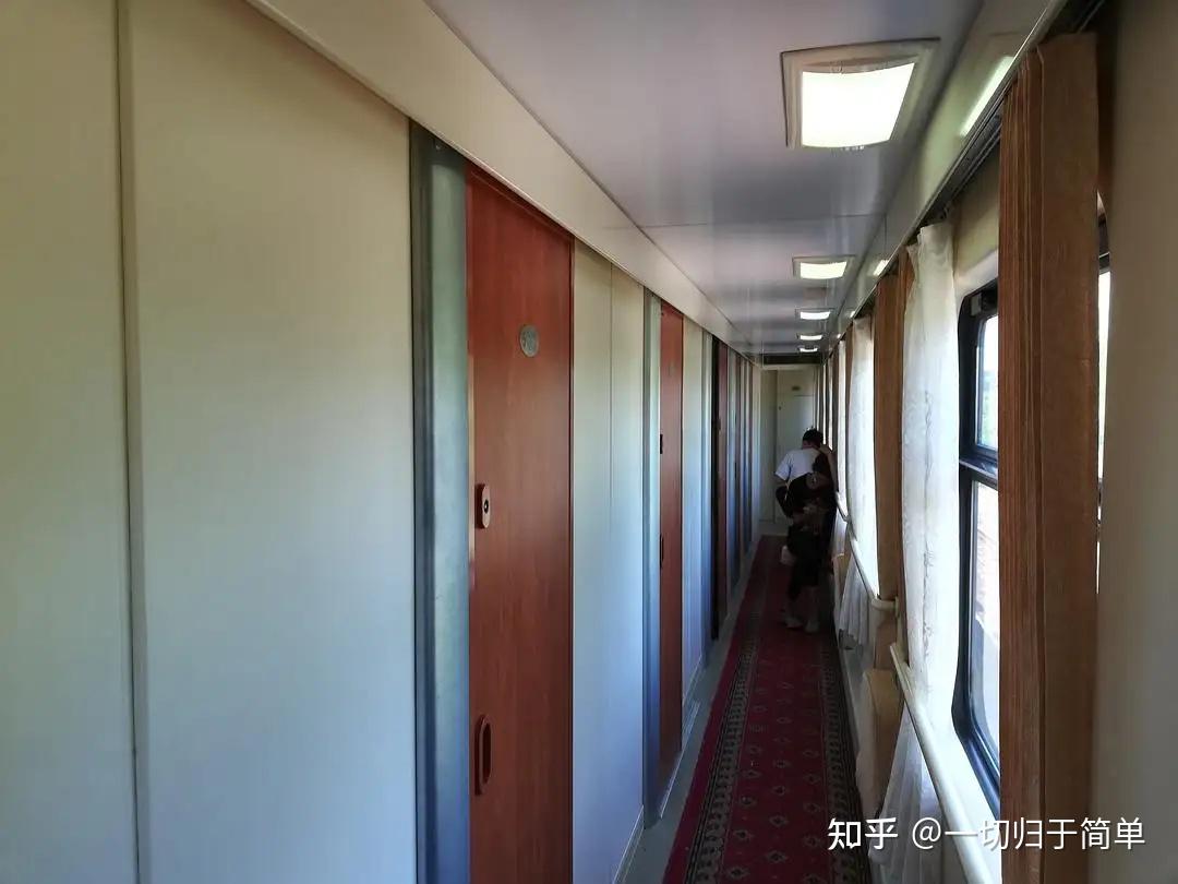 为什么火车有硬卧?动车只有软卧? - 知乎