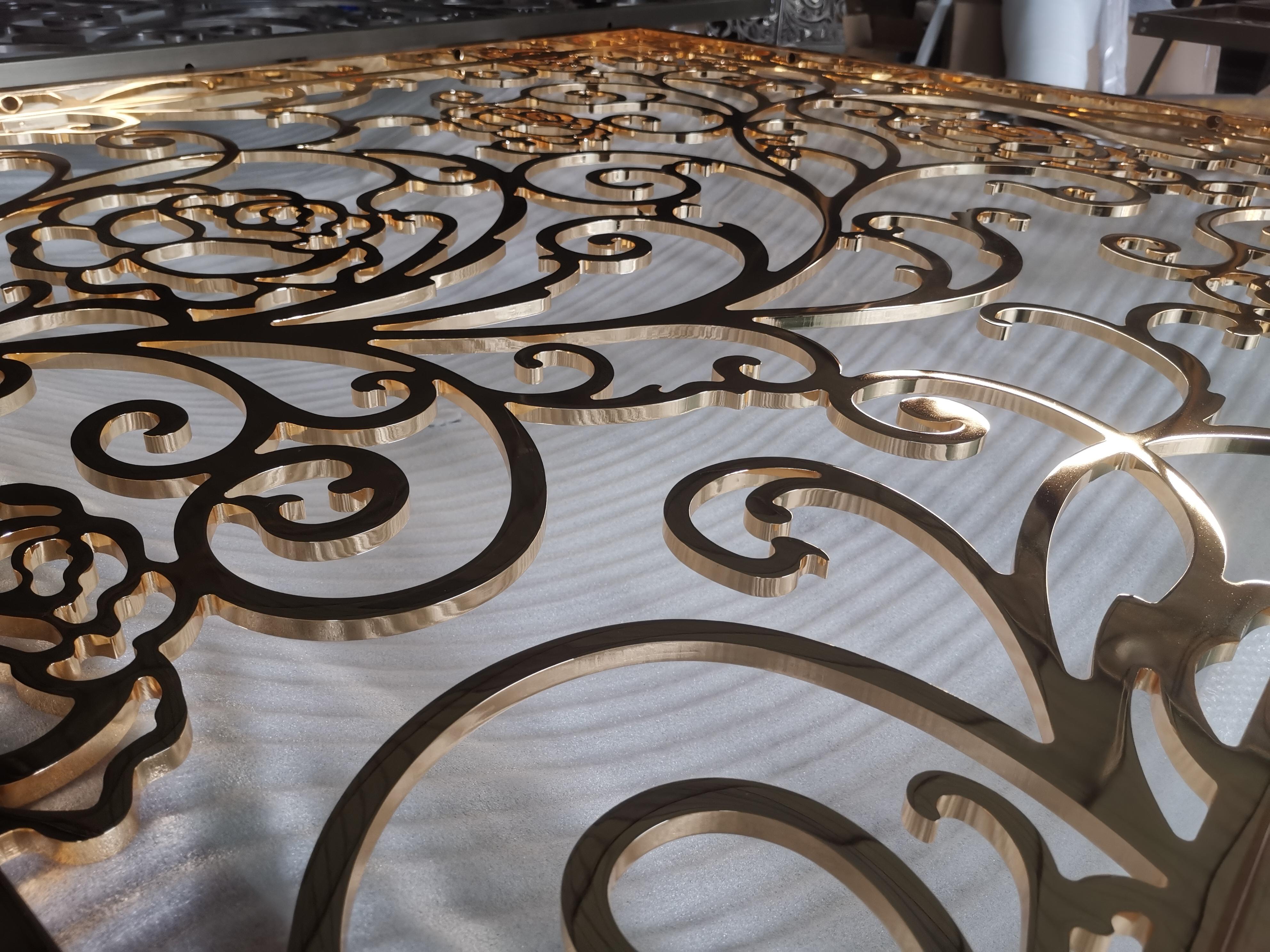 铝板雕刻屏风镜面拉丝镂空隔断现代化铝艺装饰点缀艺术人生