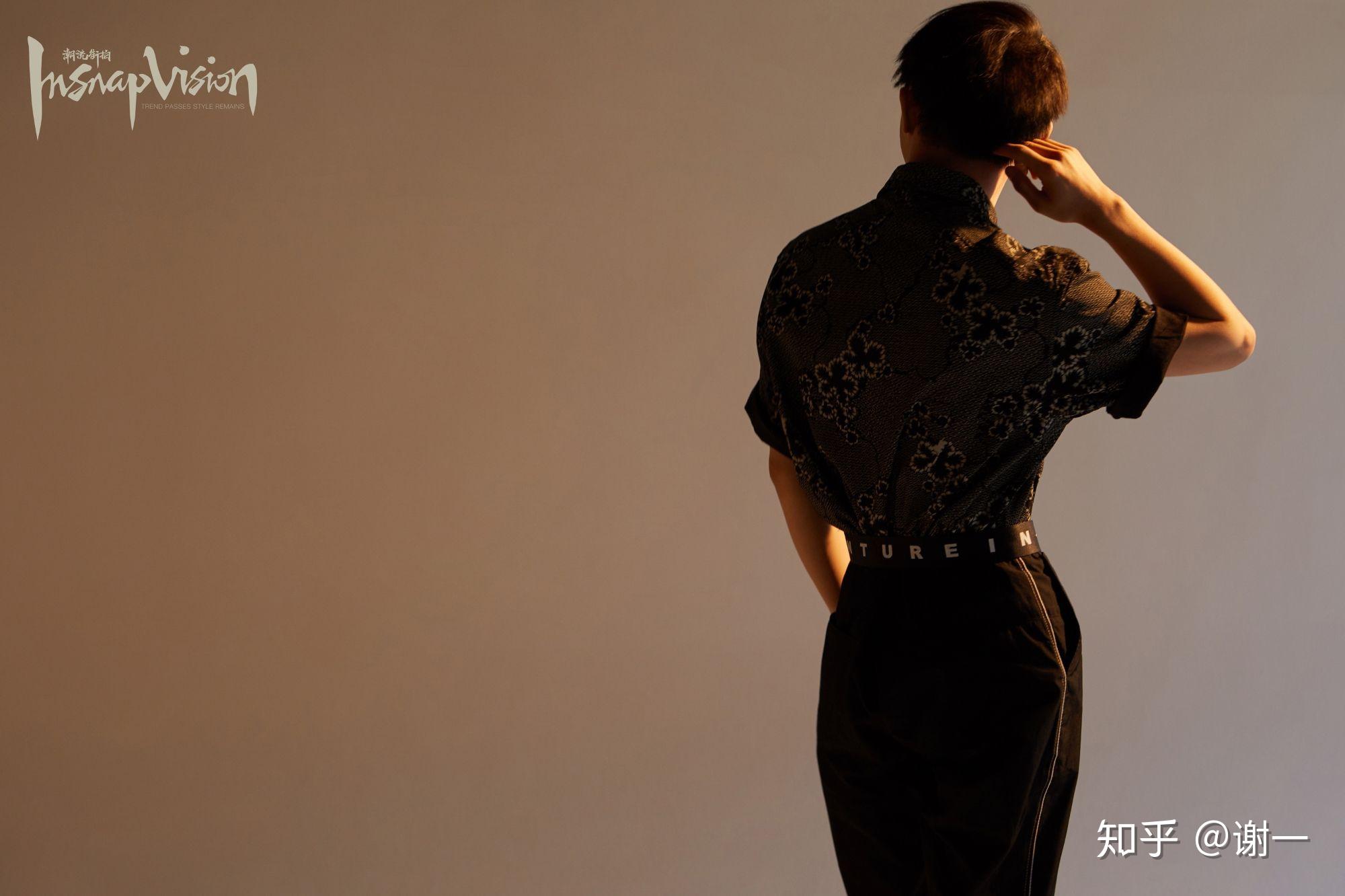 周深的腰有多细