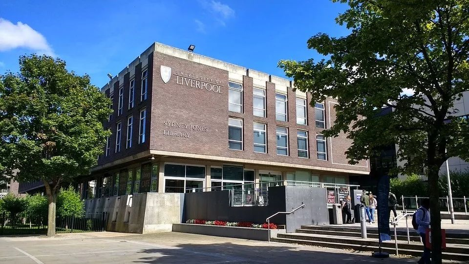 拉夫堡伦敦校区和利物浦大学的体育管理类专业哪个值得去