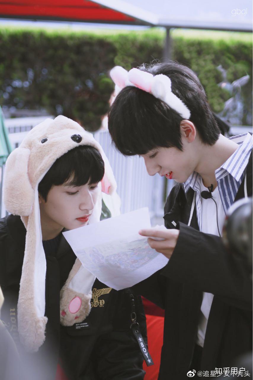 为什么说贺峻霖之前没有大势cp明明逸霖源霖祺霖都挺好的