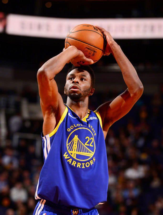 维金斯拒绝打疫苗让勇士难受库里评价我们希望他能上场打球