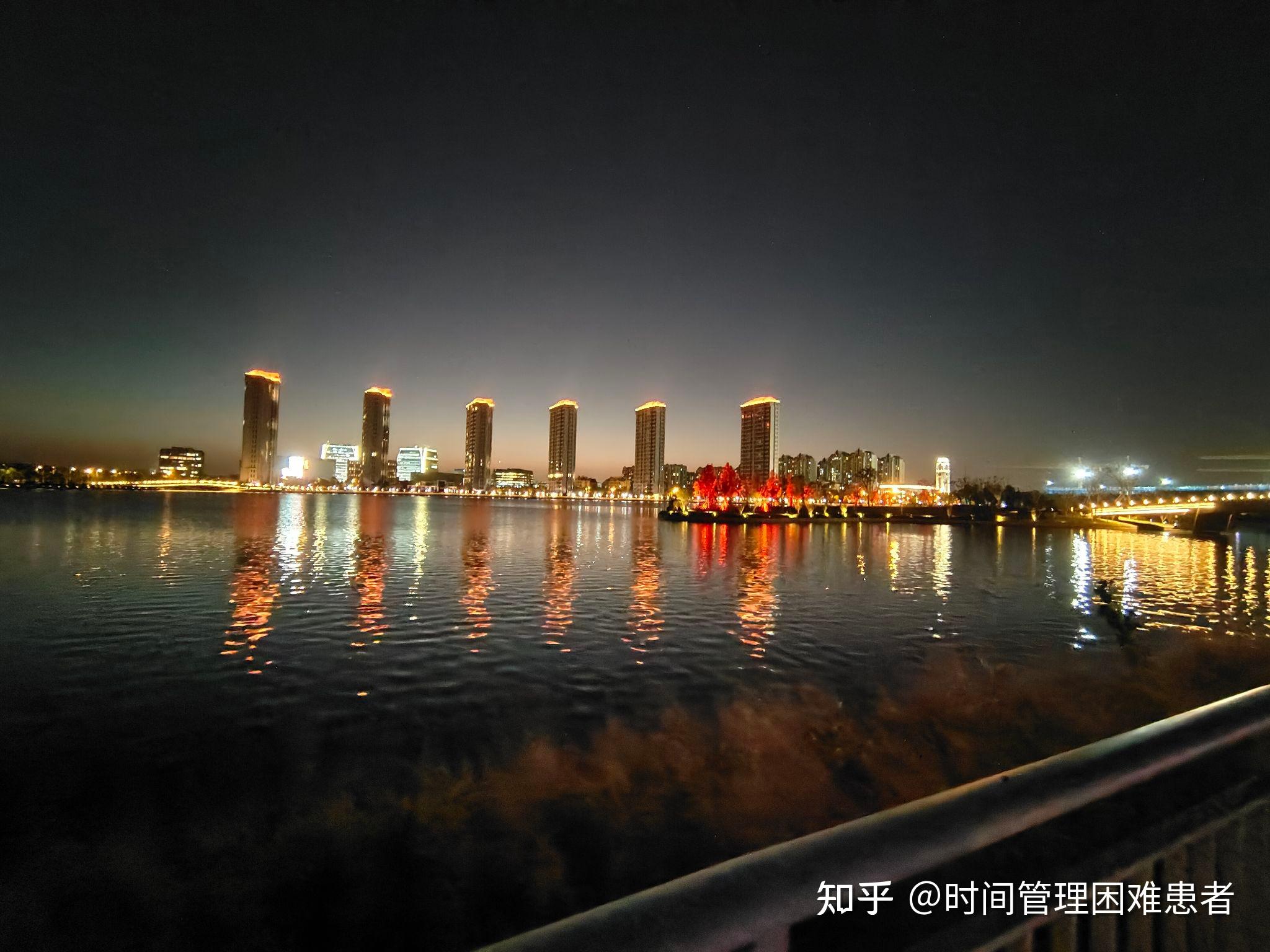 上海兰香湖有什么特别的景色吗值得去看看吗