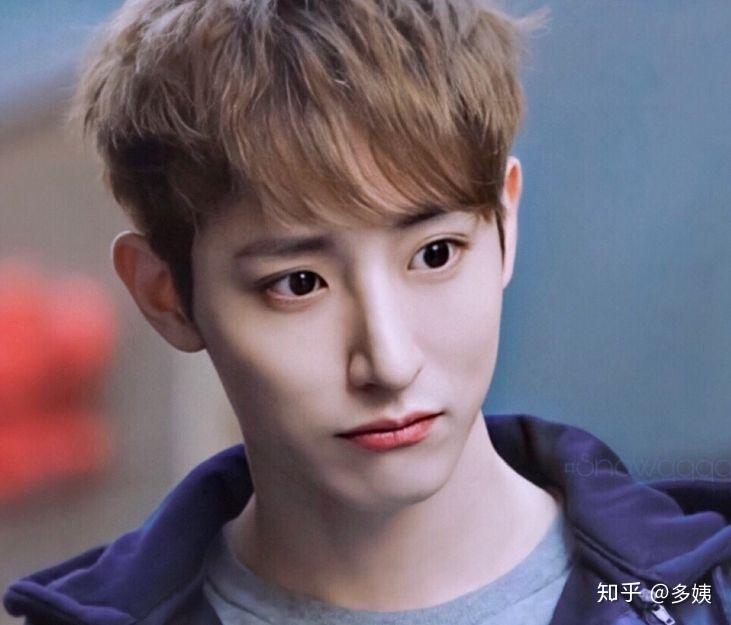 李洙赫有面部硬伤吗