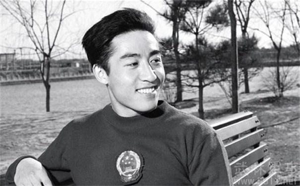 人生如戏,戏如人生:"乒乓外交"功臣庄则栋的传奇人生