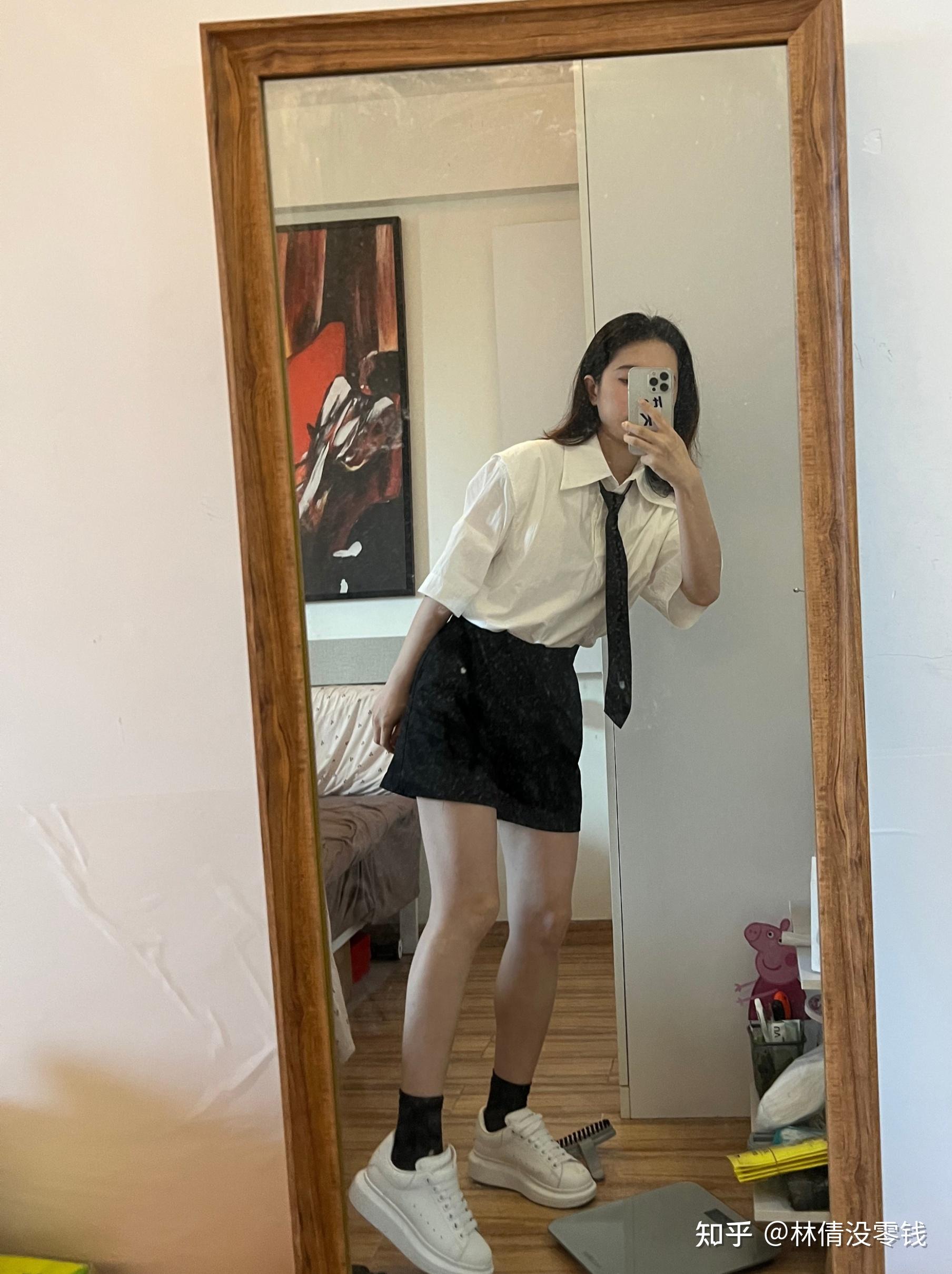 个子矮又比较瘦的女生怎么穿衣服? - 知乎