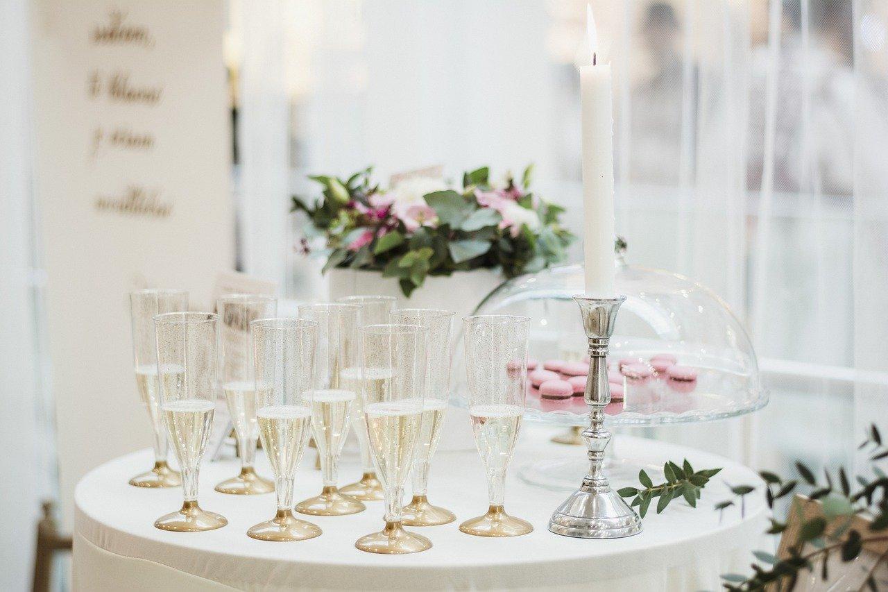 5. 轻奢香槟品牌