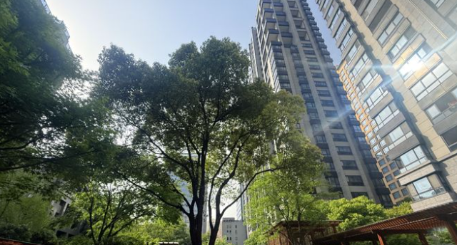 静安苏河融景 | 高区4房,起拍立省584万 - 知乎