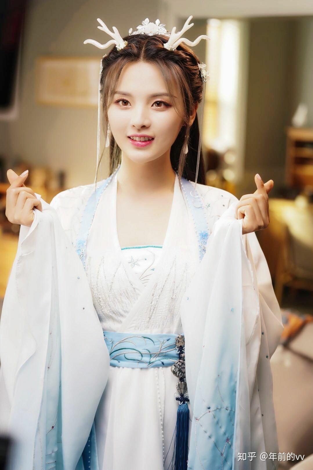 喜欢杨超越的粉丝们,你们多少岁了?