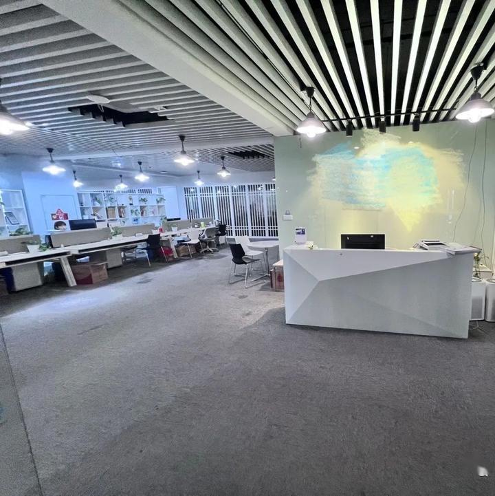 杭州未来科技城写字楼梦想小镇整层640方办公室出租招商，精装修带9隔断，园区环境好，超级大露台，享未来科技城补贴 欢迎咨询！ - 知乎