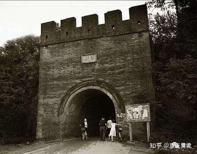古代军队为了保持行军安静,非要嘴里“衔枚”吗? - 知乎