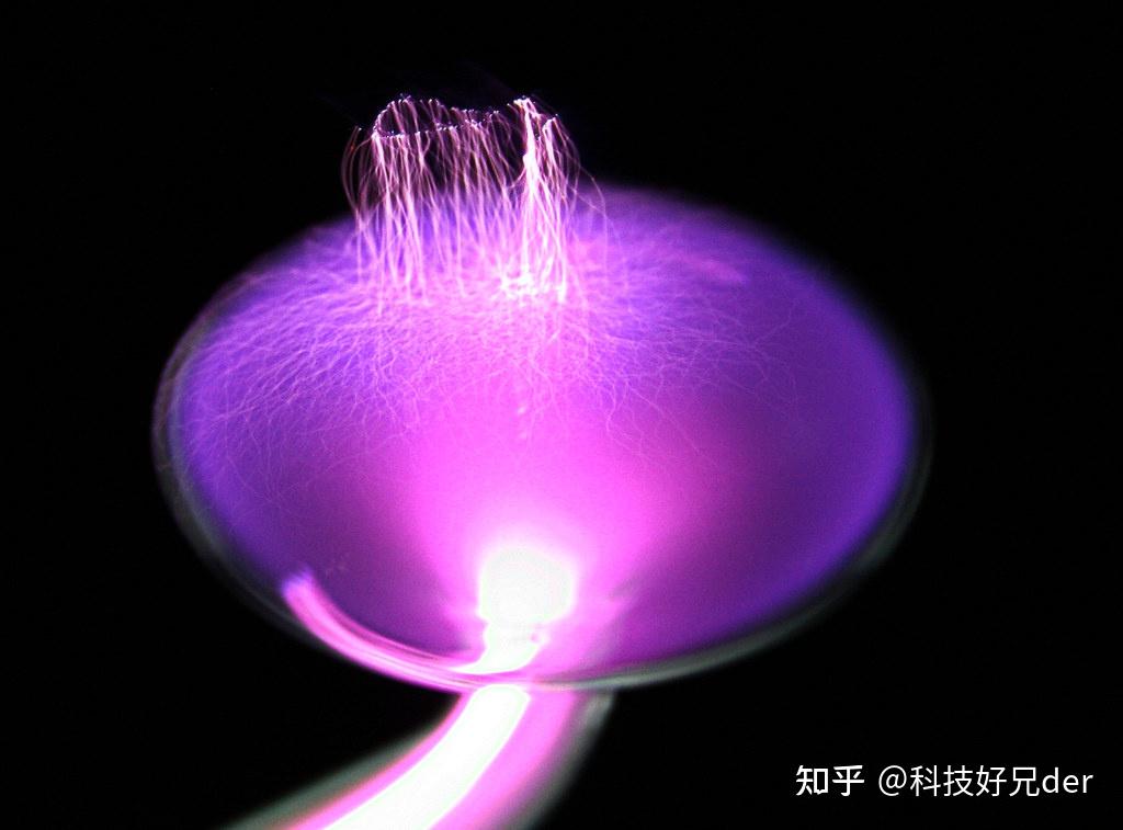 插线板开关冒的电火花,到底对人有没有危害呢? - 知乎