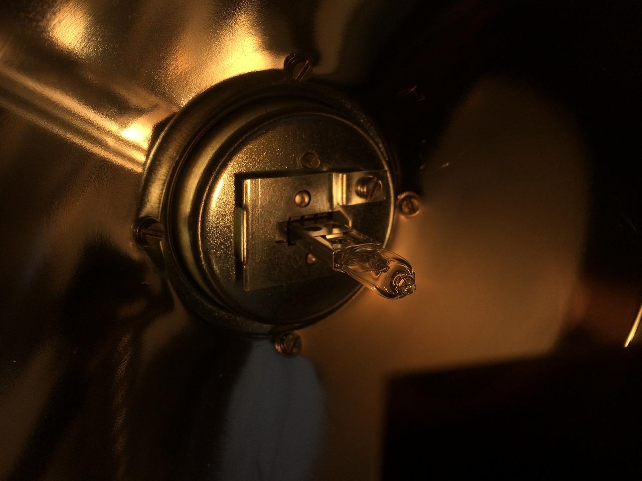 智能调光灯泡推荐