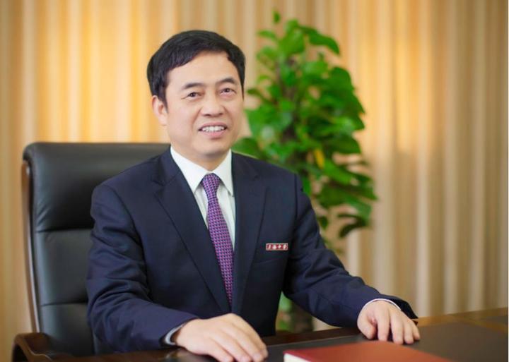 上海中学两任校长先后当选教育功臣20年来上海授予47位教育功臣