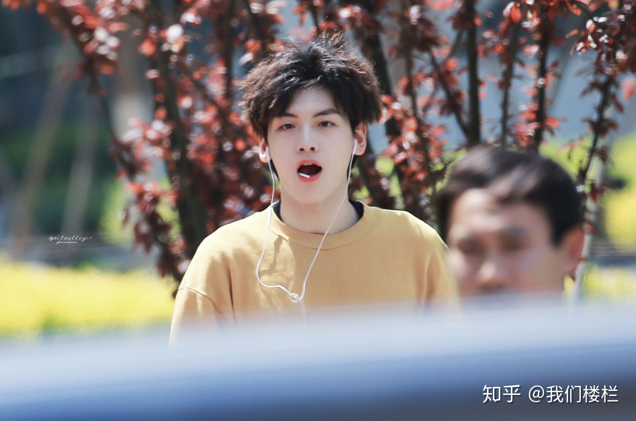 看到豆瓣有人评选出创造营2019四美任豪何洛洛翟潇闻焉栩嘉大家有安利