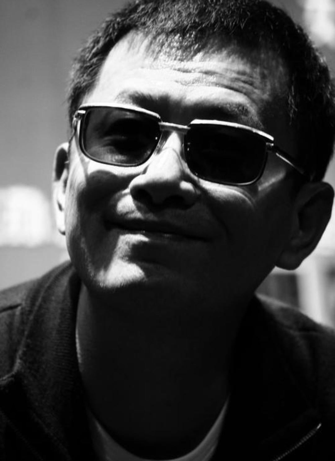 如何用王家卫的方式描写去足浴店? - 知乎