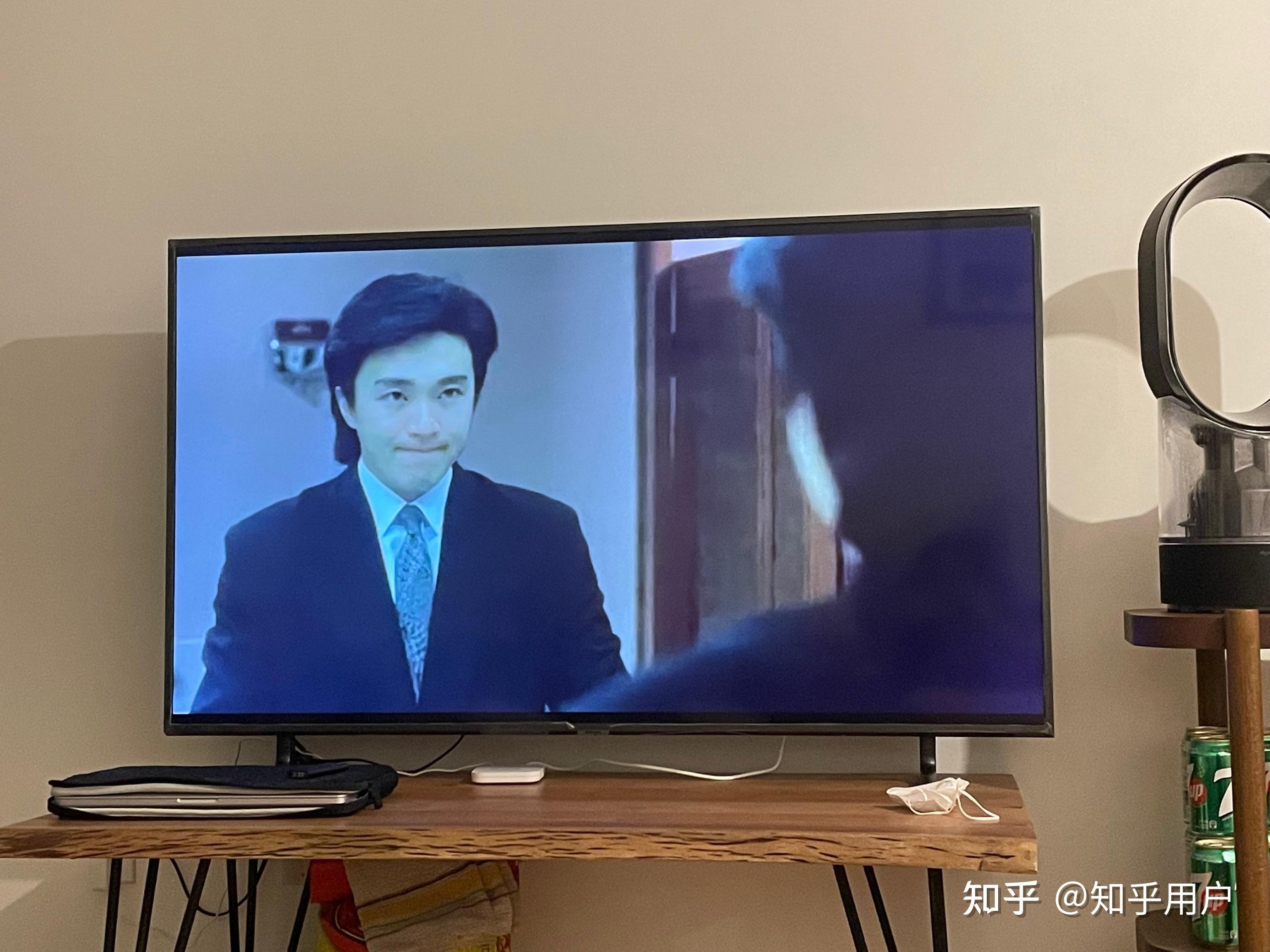 周星驰对着镜子假笑的片段是哪部电影? - 知乎