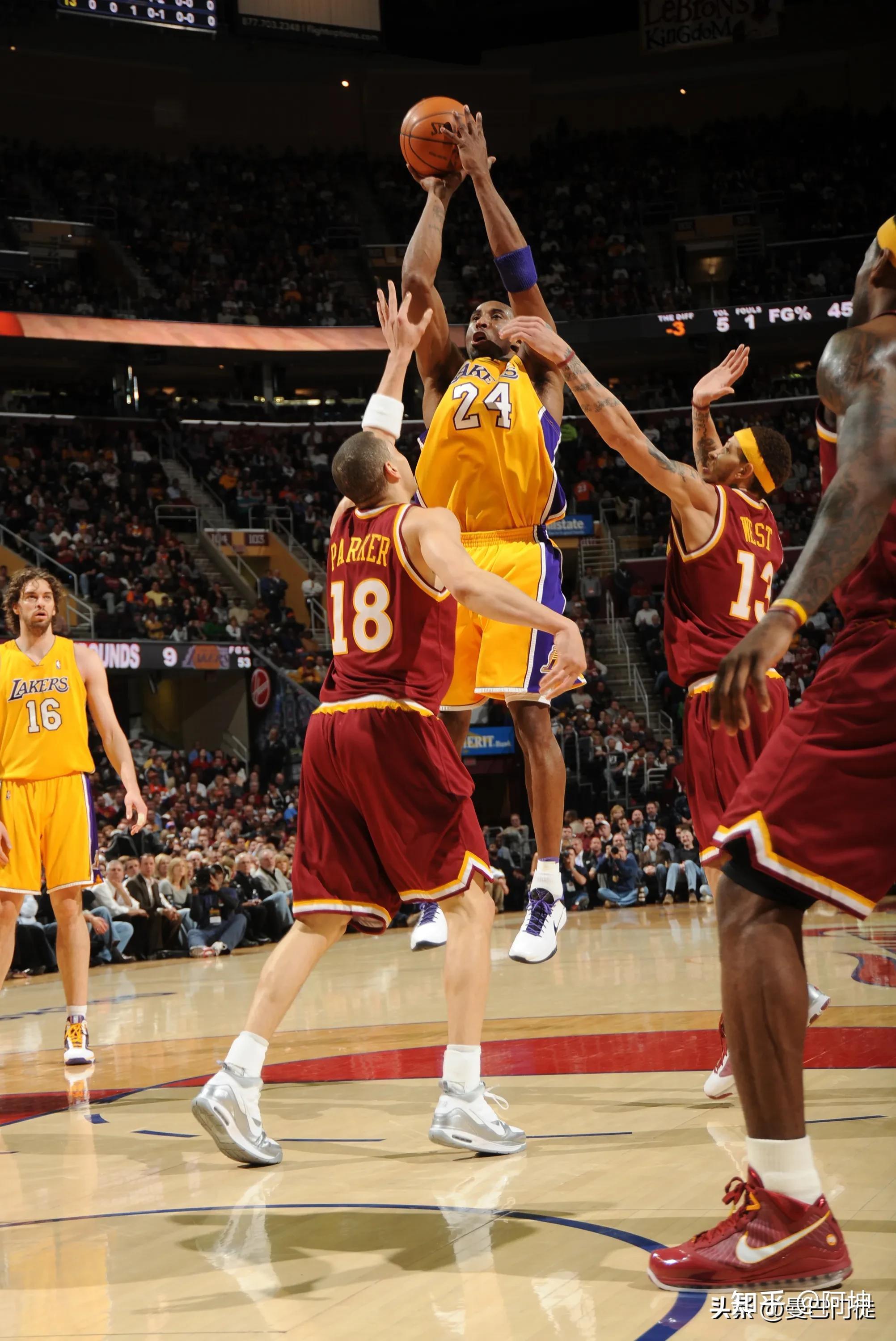 为什么说看过詹姆斯打球才知道当年科比有多强?