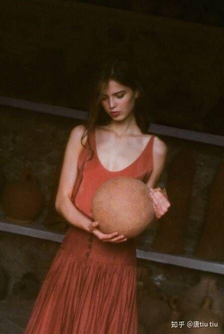 你有哪些惊艳绝色的美女手机壁纸?-美女手机壁纸高清抖音