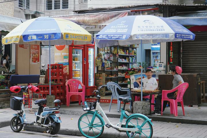 广州人记忆中的“呢间”士多,是否老去? - 知乎