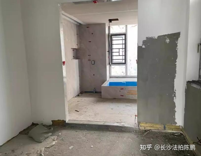 6.4折，双学区大平层：明昇壹城260平法拍房出现了！ - 知乎