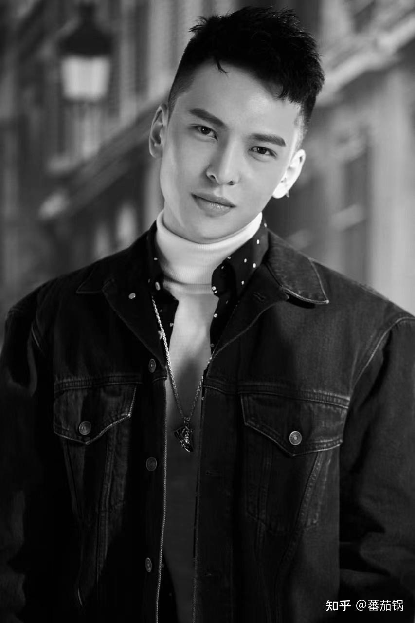 如何评价蒋雪鸣在电影《扫黑决战》中的表现? - 知乎