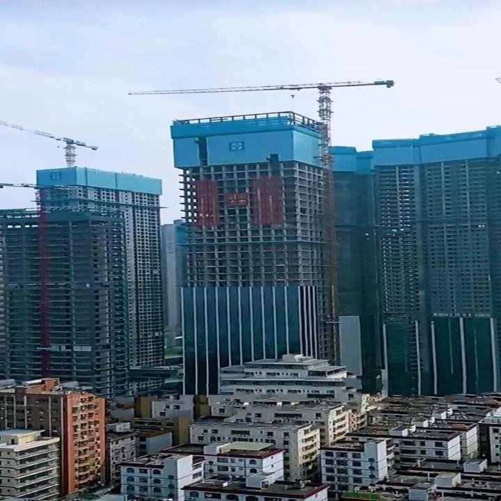 炸了!深圳龙华抢房大战,有人连夜排队买房 - 知乎