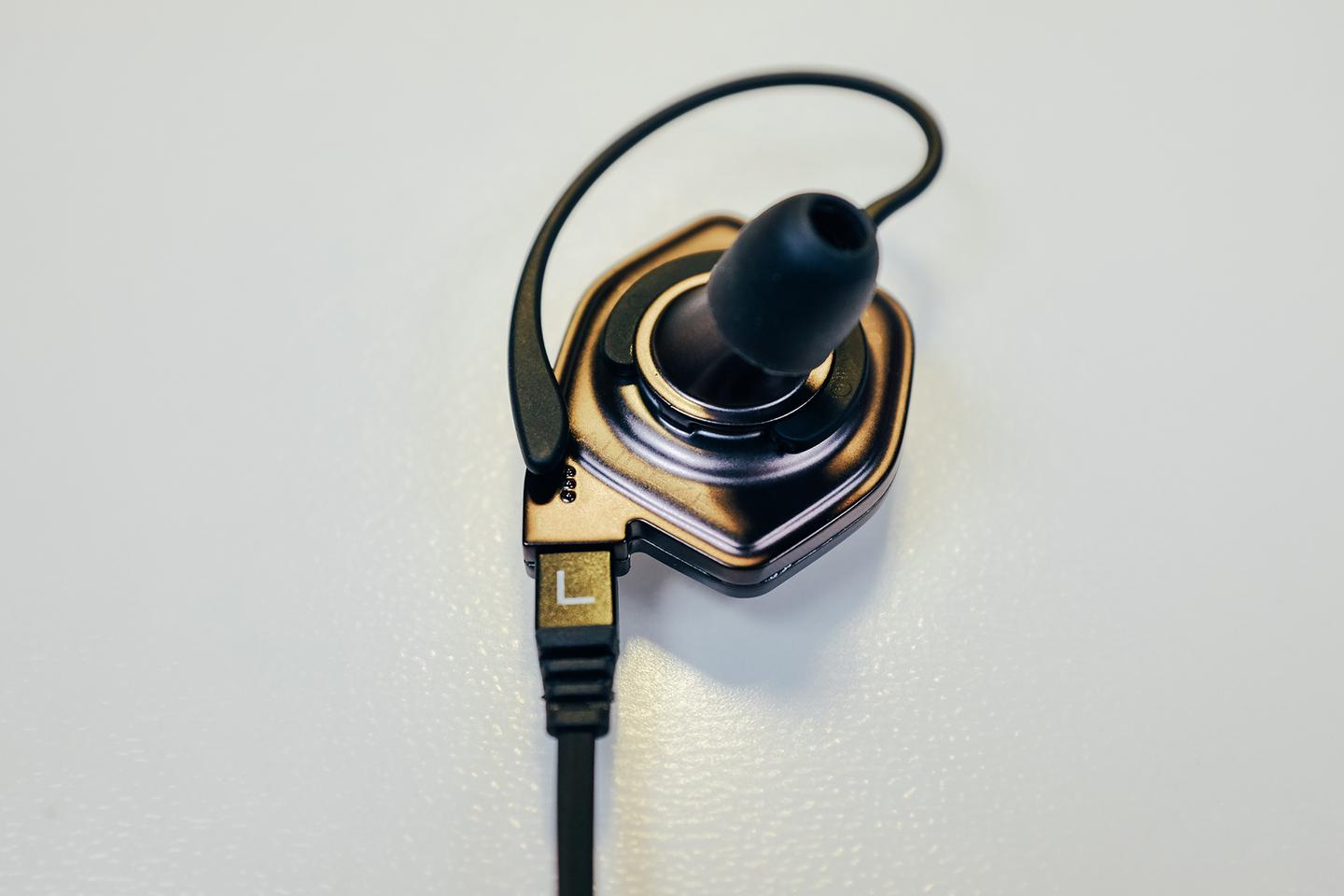 Photo Isine 帝星乍现-AUDEZE iSINE 20平板入耳耳机测评 外观篇 - 知乎