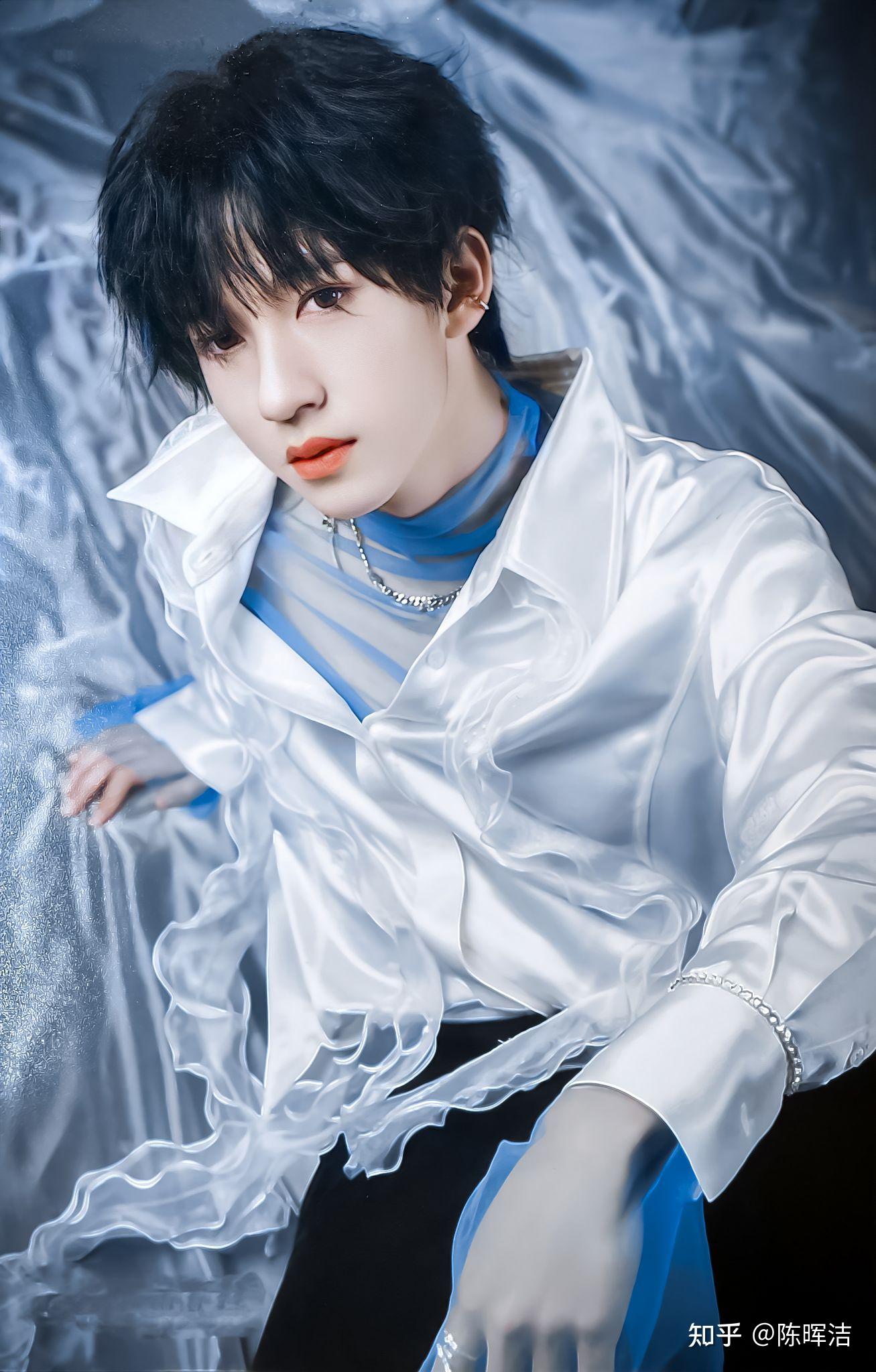 如何看待tnt贺峻霖的颜值? - 知乎