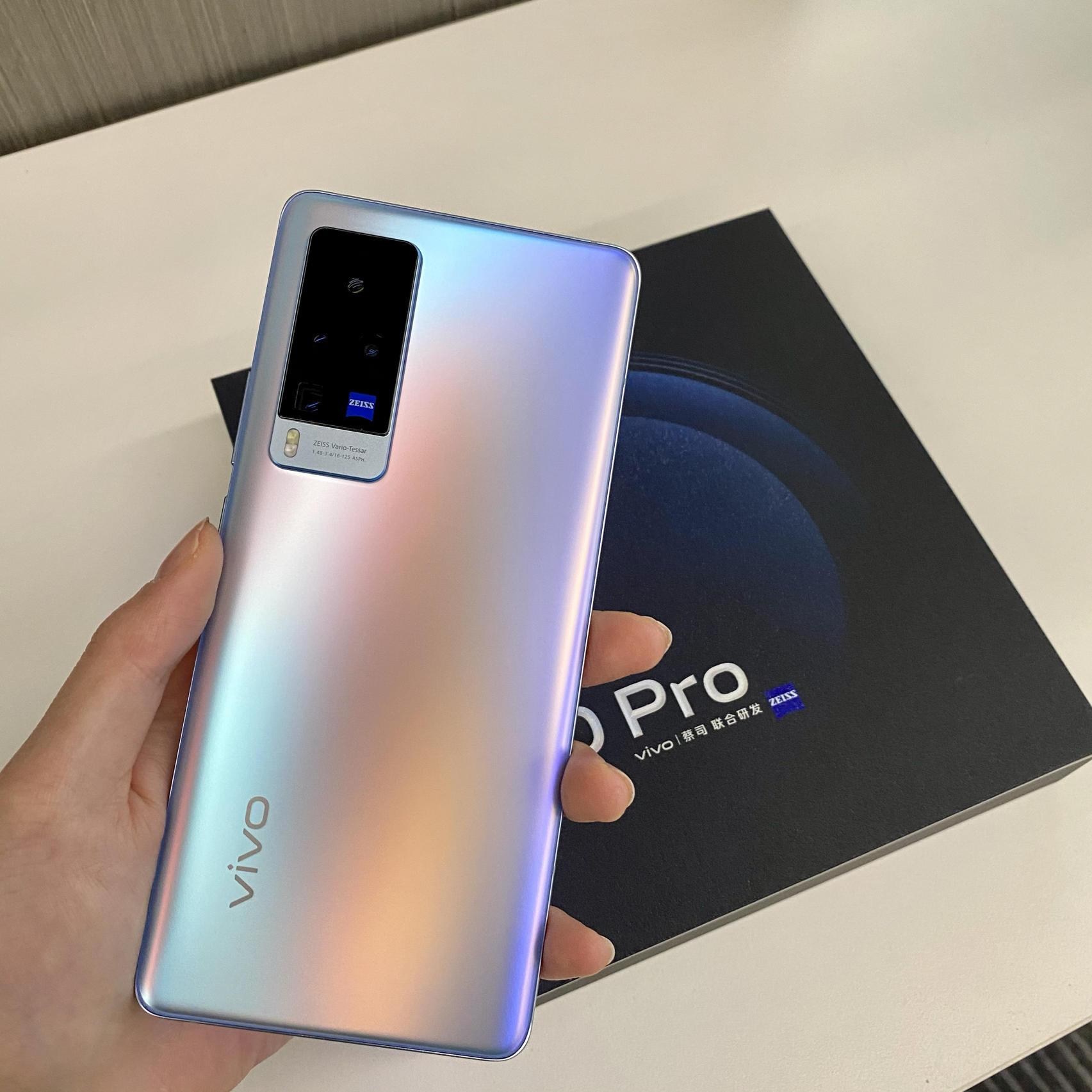 opporeno6pro和vivox60pro哪个更好呢,大家还有没有别的拍照好看,手机