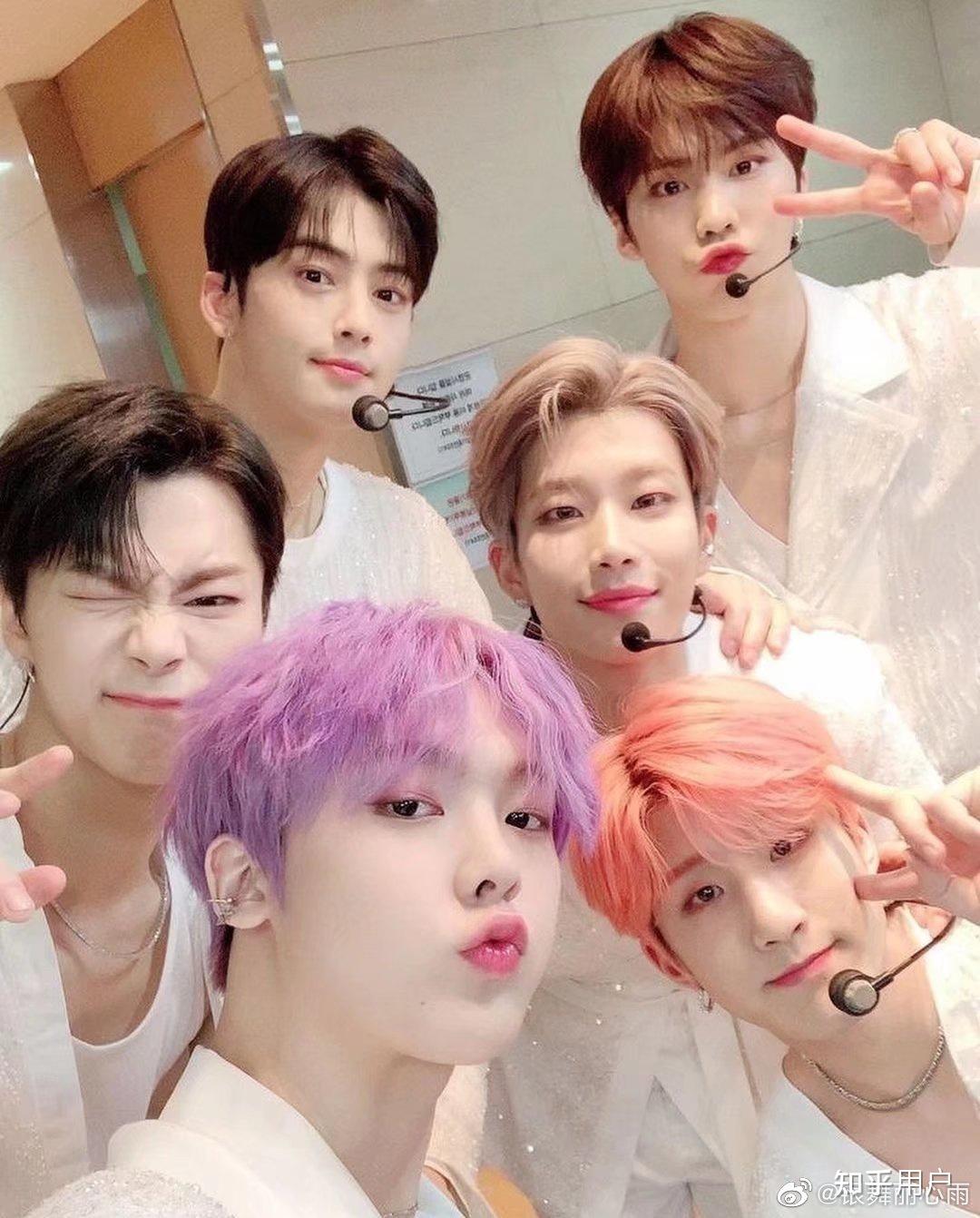 ,可不可以介绍一下这个团还有组合成员?