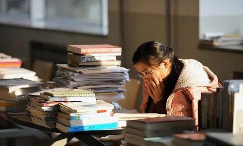 非全日制研究生需要去学校上课吗?我来具体的分享一下! - 知乎