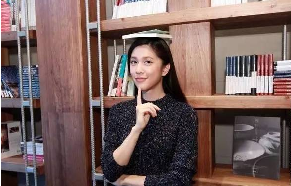 如何看待台湾26岁女作家林奕含自杀事件