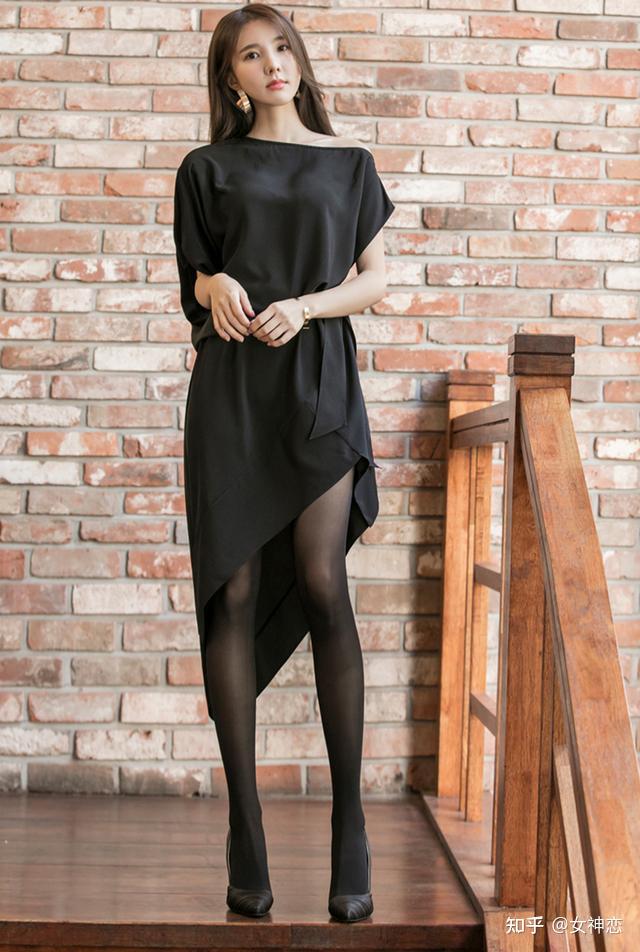 穿丝袜的脚能有多好看