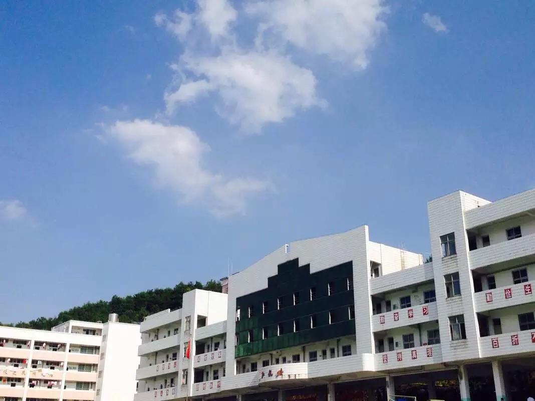 在三明列东中学就读是一种怎样的体验