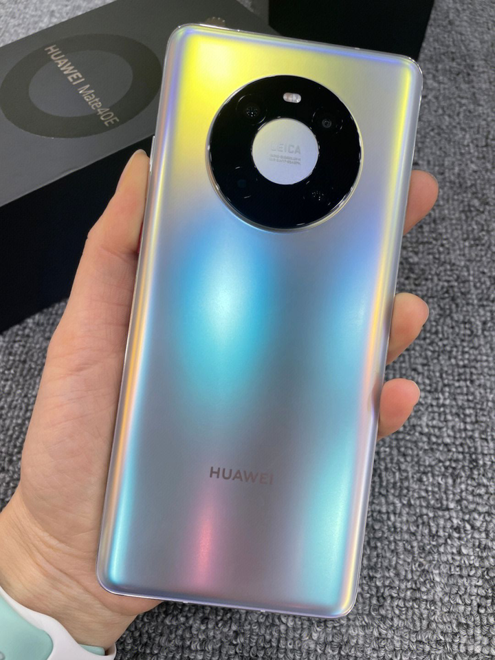 华为mate60外观设计曝光灵动岛屏幕圆形四摄镜头没跑了