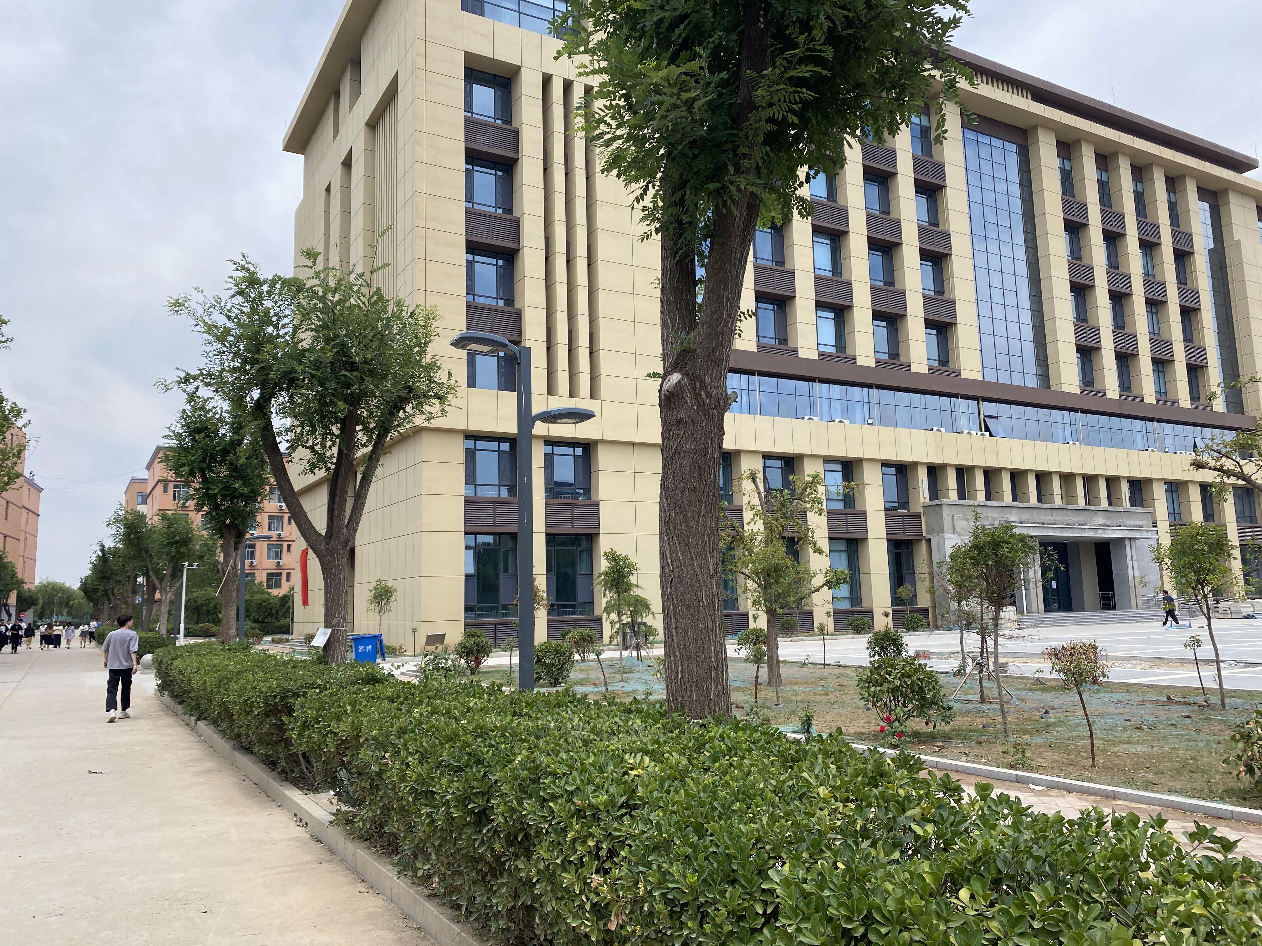 德州科技职业学院怎么样,能报吗?