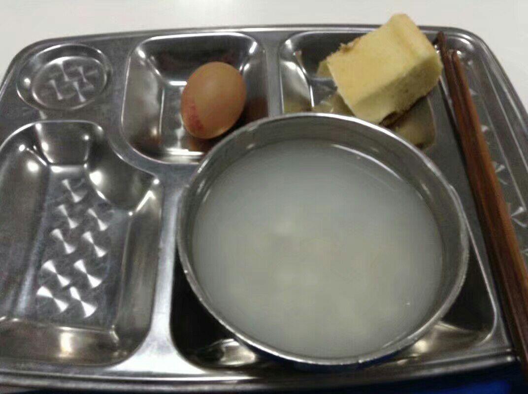 成外实外食堂的菜在成都学校里是什么水平?